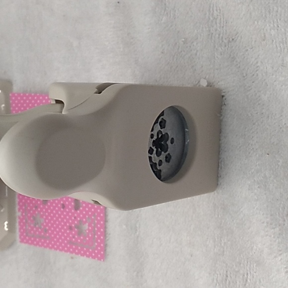 Martha Stewart scrapbooking craft paper punches 2 of them, hearts, 2 in cut - Picture 3 of 5